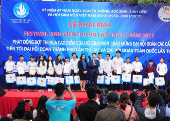 [:vi]Bệnh viện Mắt Quốc tế DND đồng hành cùng chương trình Festival Sinh viên Thủ đô 2017[:]