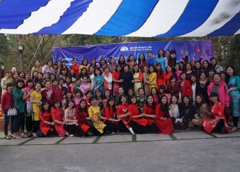 [:vi]Bệnh viện Mắt Quốc tế DND tưng bừng tổ chức lễ kỷ niệm 62 năm ngày thầy thuốc Việt Nam 27/2, chào mừng quốc tế phụ nữ 8/3[:]