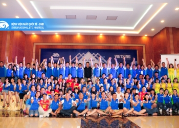 [:vi]Đoàn kết và đầy niềm tin chiến thắng: Những cảm xúc đọng lại qua Teambuilding của Bệnh viện Mắt Quốc tế DND và Công ty TNHH Việt Sing[:]