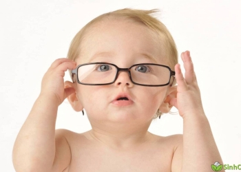 [:vi]Đừng để con mình mất thị lực vì bệnh lý võng mạc ở trẻ sinh non[:]