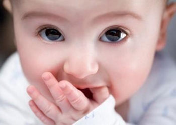 [:vi]5 điều bạn nên biết về thị giác của trẻ sơ sinh[:]