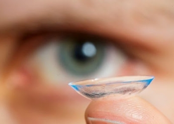 nguy hại của kính áp tròng