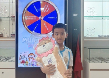 Cuối tuần rộn ràng cùng “Vòng quay may mắn” tại Bệnh viện Mắt Quốc tế DND Hải Dương