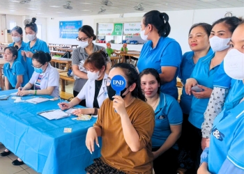 Đồng hành cùng Công ty M&S VINA chăm sóc sức khỏe đôi mắt cho cán bộ công nhân viên.