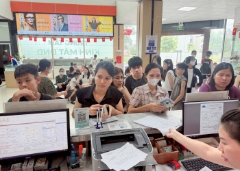 Cuối tuần rộn ràng tại Bệnh viện Mắt Quốc tế DND Hải Dương