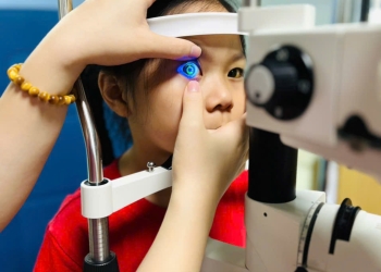 Đầu tuần cho bé thử kính Ortho-K – Sẵn sàng năm học mới cùng DND Hải Dương