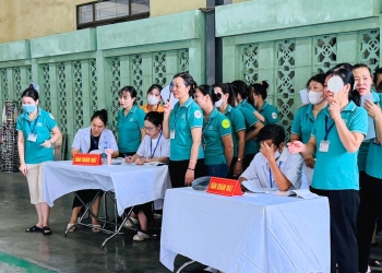 Đồng hành cùng Công ty TNHH HAIVINA chăm sóc sức khỏe đôi mắt cho cán bộ công nhân viên