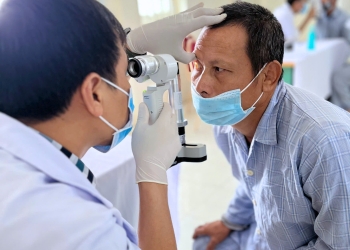 Bệnh viện Mắt Quốc tế DND Hải Dương khám mắt miễn phí cho Trung tâm Điều dưỡng người tâm thần Hải Dương