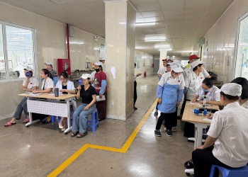 DND HẢI DƯƠNG TỔ CHỨC KHÁM & TƯ VẤN MẮT CHO GẦN 1000 CBNV CÔNG TY AN VINH