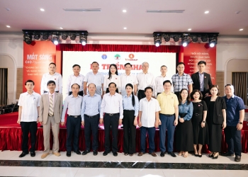 DND ĐỒNG HÀNH CÙNG CHƯƠNG TRÌNH NHÂN ĐẠO “MẮT SÁNG CHO NGƯỜI CAO TUỔI” GIAI ĐOẠN 2025 – 2028